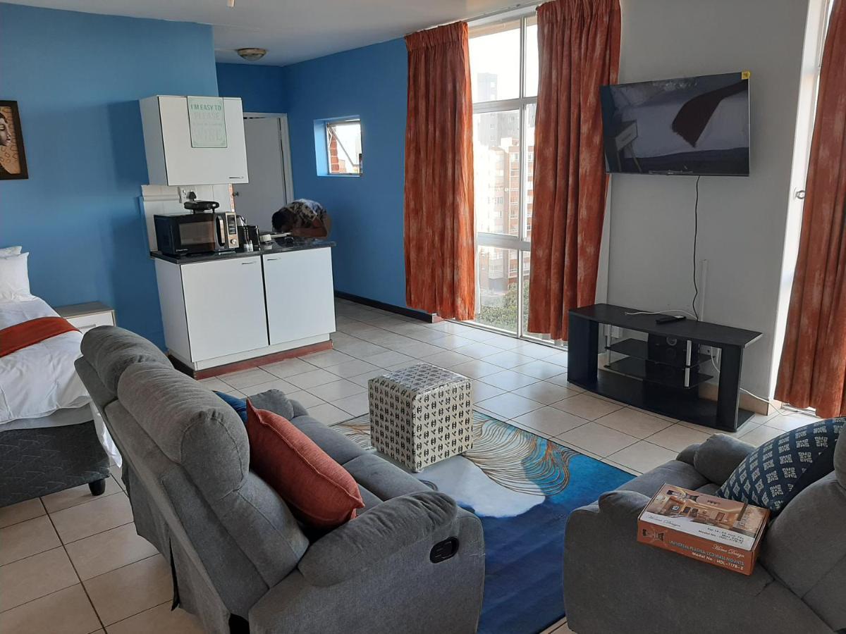 Unit 95 Oceanic - Self Catering, North Beach ダーバン エクステリア 写真